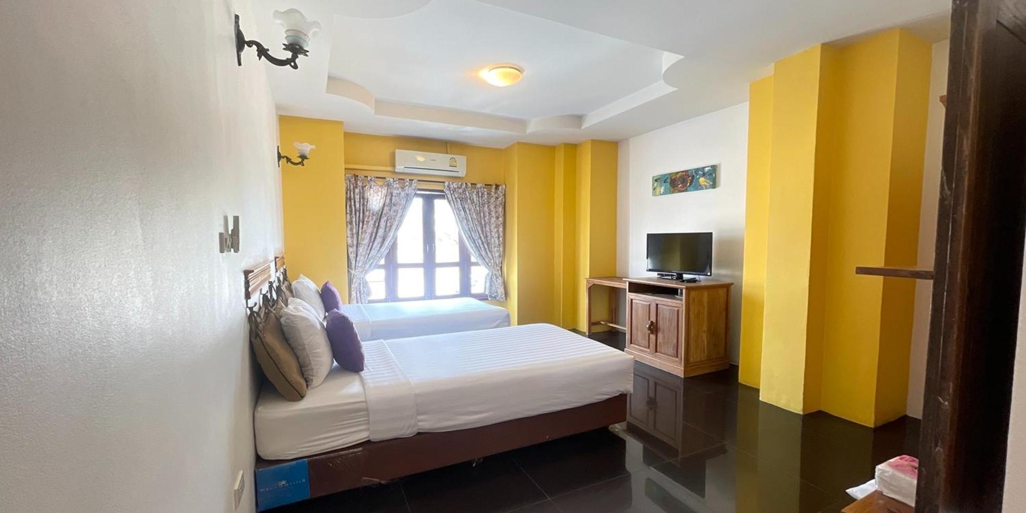 Yellow Tique Hotel Lampang Exterior foto